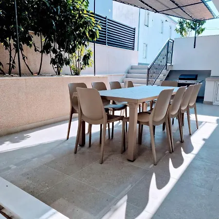 House Gazo Ferienhaus